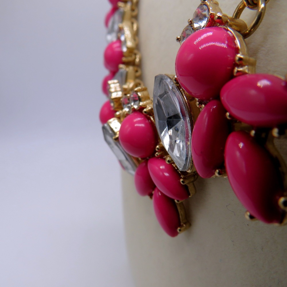 Etc! Hot Pink Cabochon and Clear Crystal Gold Tone Statement Bib Necklace 17in - Picture 5 of 8